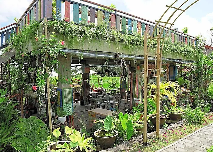 Nauna Bali Singapadu Tengah